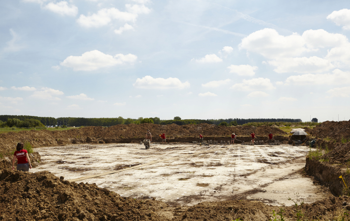 Slechts een klein gedeelte van de site wordt effectief opgegraven. (Foto: Kris Vandevorst, OE)